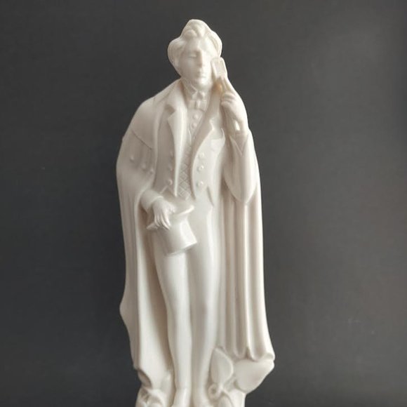 Vintage German Taube Porcelain Victorian Courting Bowing Male Figurine - Picture 2 of 10